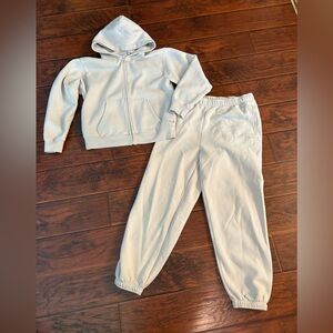 TNA cozy sweatsuit